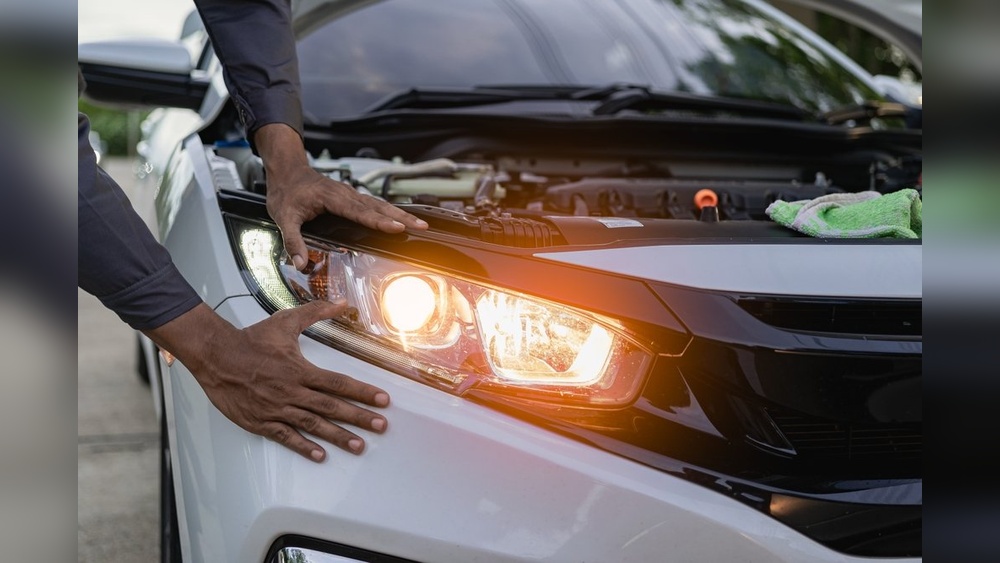 Is It Legal to Drive With One Headlight